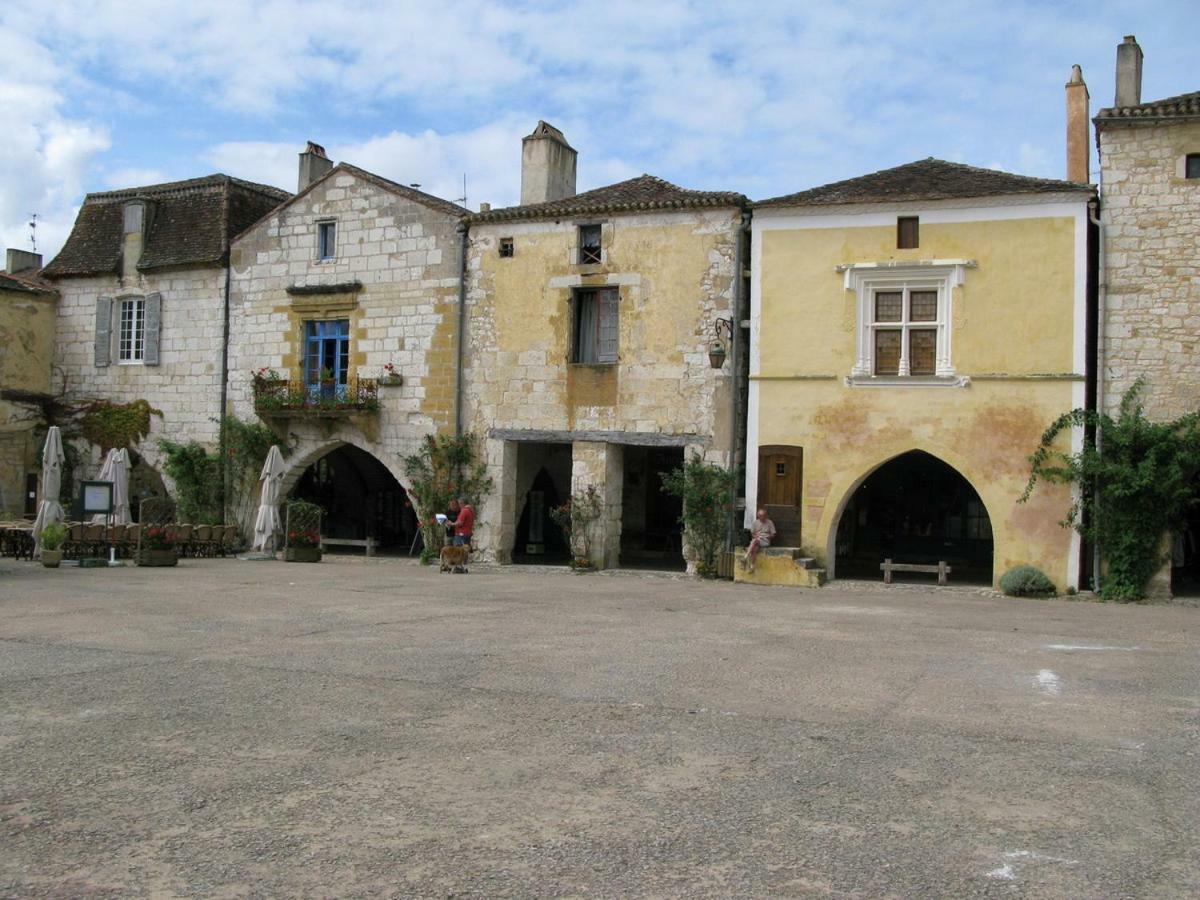 La Ferme De Bousserand Pontours Dış mekan fotoğraf